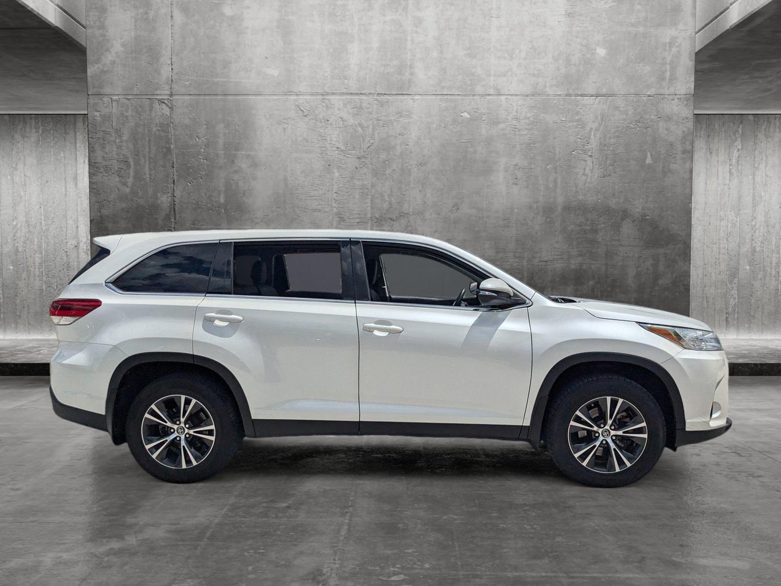 2019 Toyota Highlander Vehicle Photo in Winter Park, FL 32792