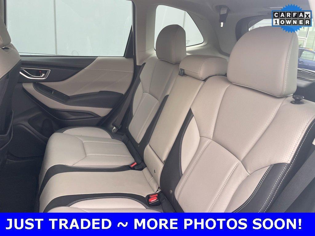 2022 Subaru Forester Vehicle Photo in Saint Charles, IL 60174