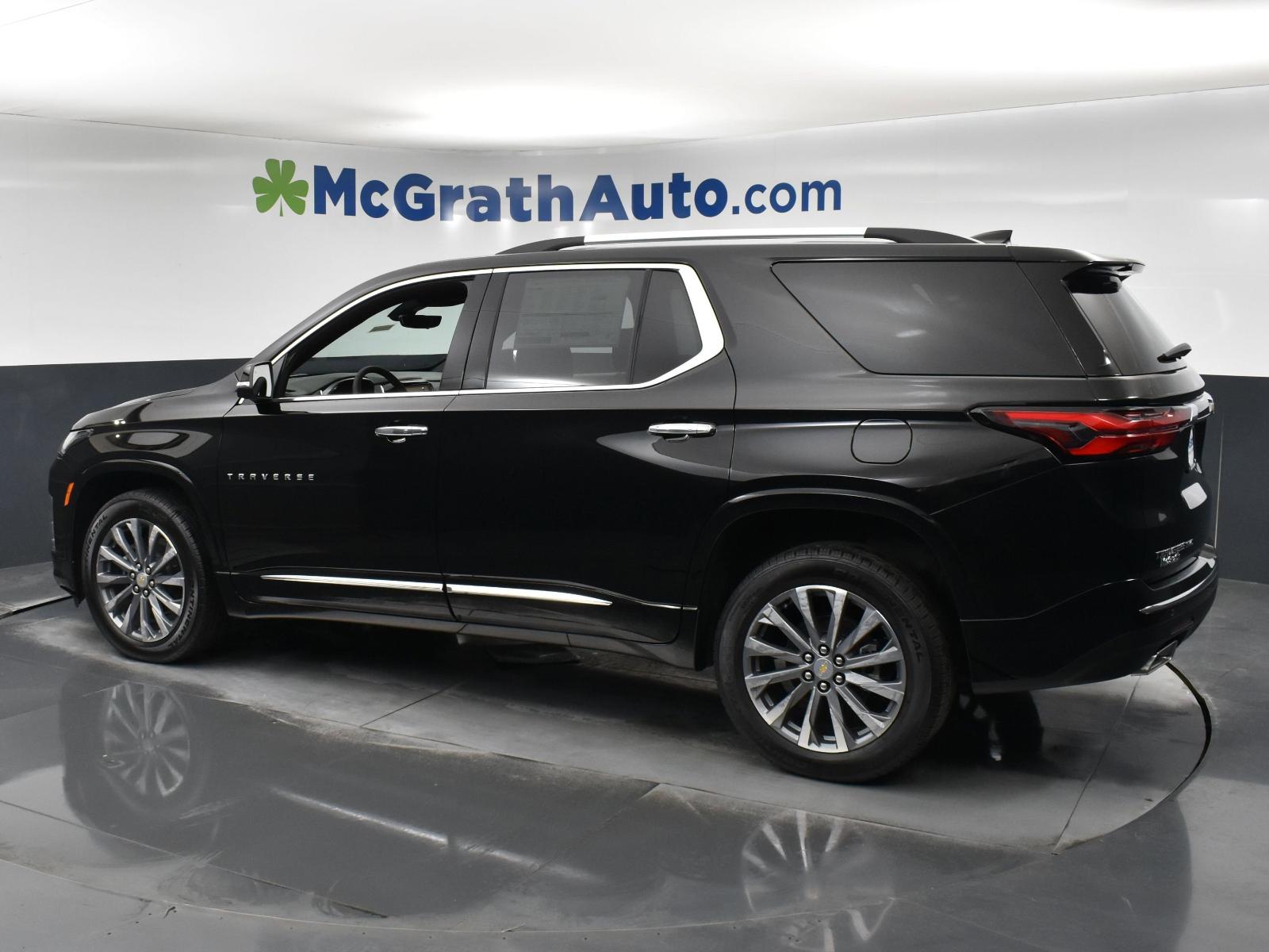 2023 Chevrolet Traverse Vehicle Photo in Cedar Rapids, IA 52402