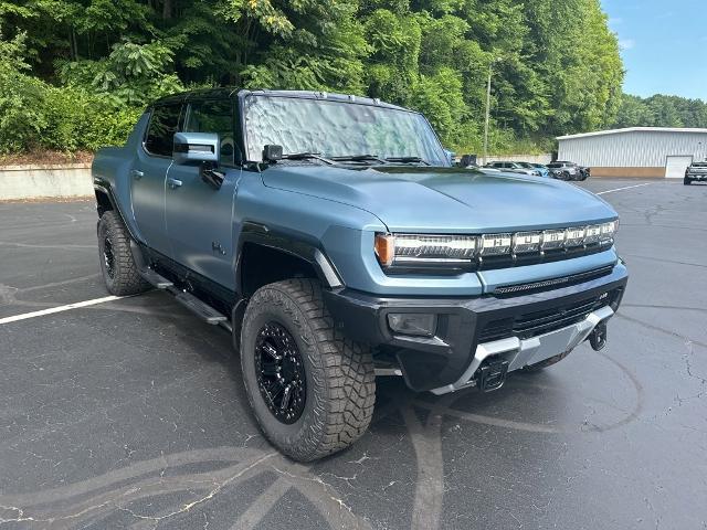 2024 GMC HUMMER EV Pickup Vehicle Photo in MARION, NC 28752-6372