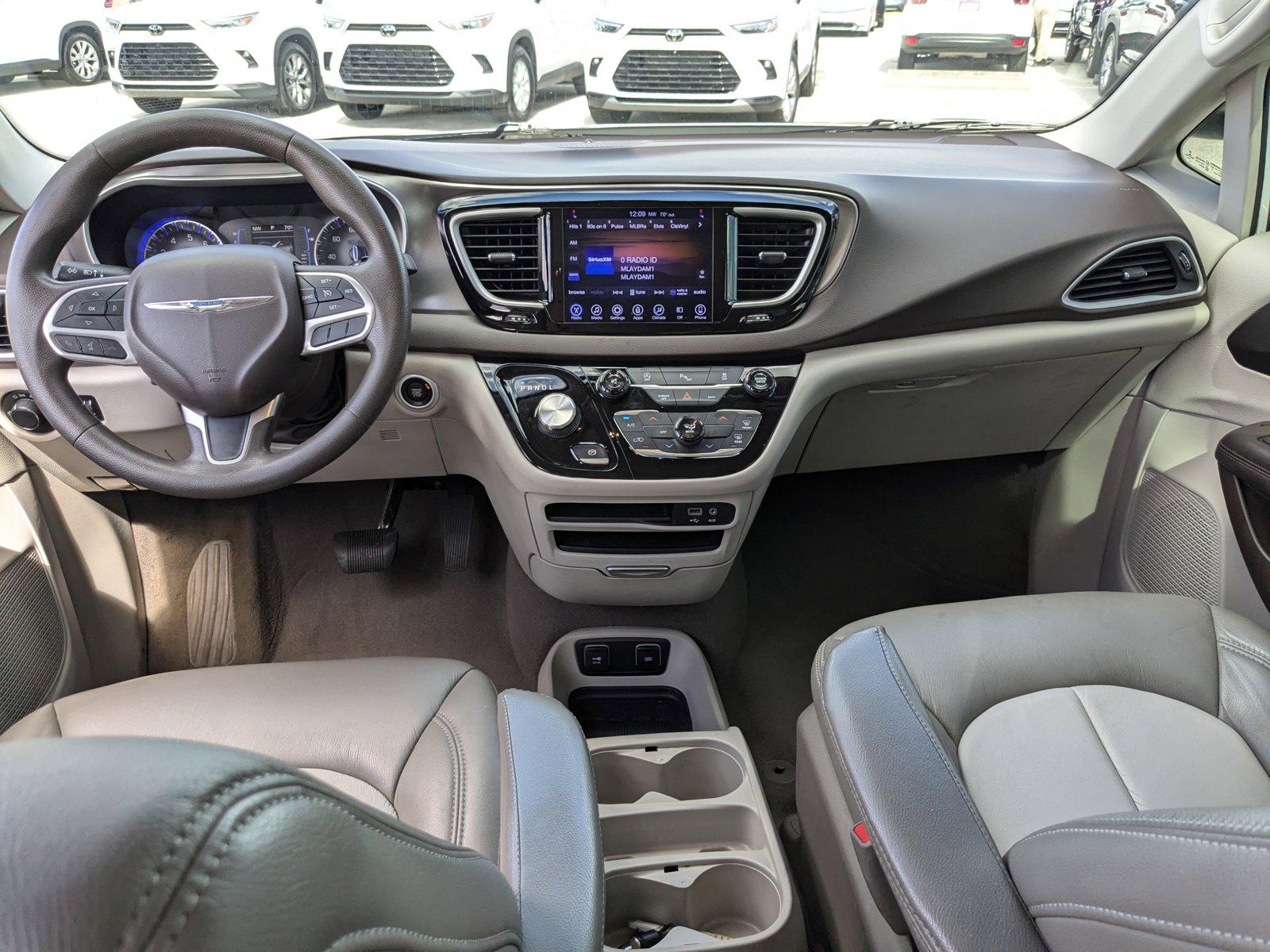 2017 Chrysler Pacifica Vehicle Photo in Winter Park, FL 32792