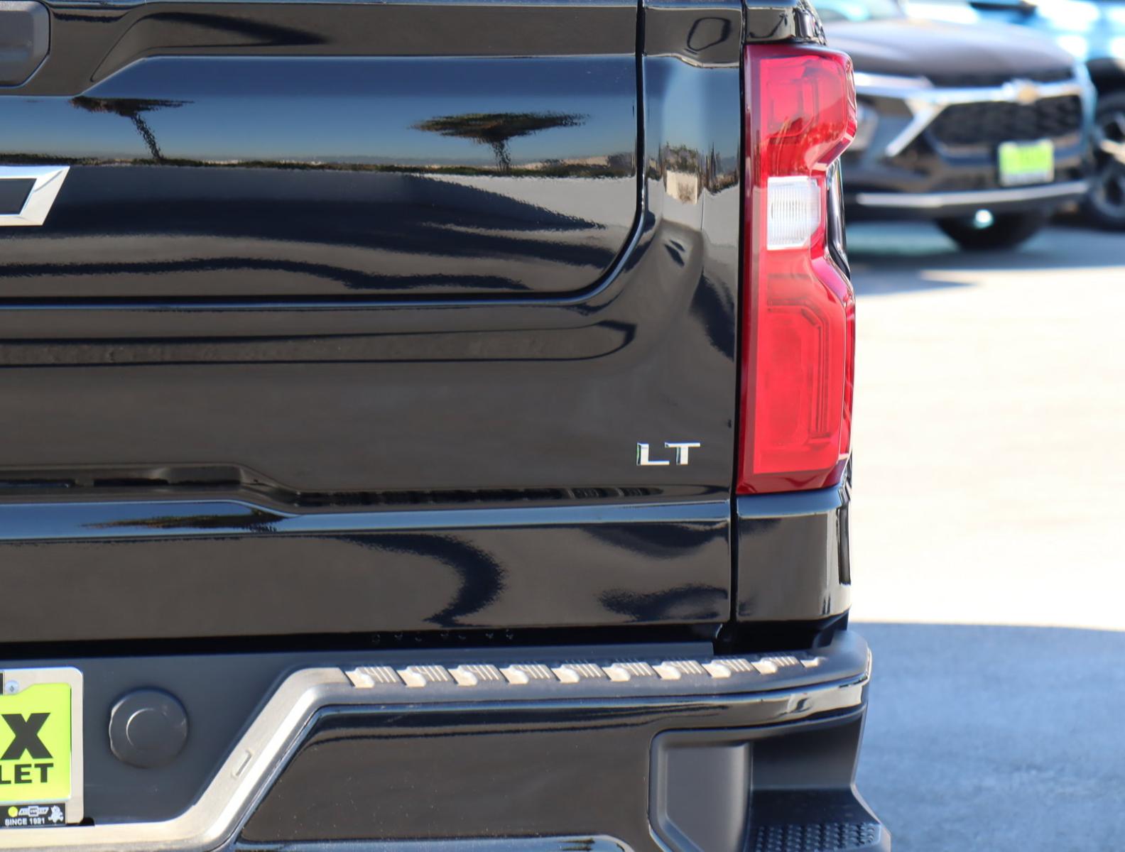 2024 Chevrolet Silverado 1500 Vehicle Photo in LOS ANGELES, CA 90007-3794