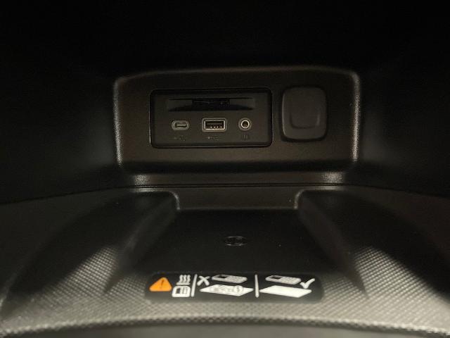 2019 Chevrolet Equinox Vehicle Photo in ROGERS, MN 55374-9422