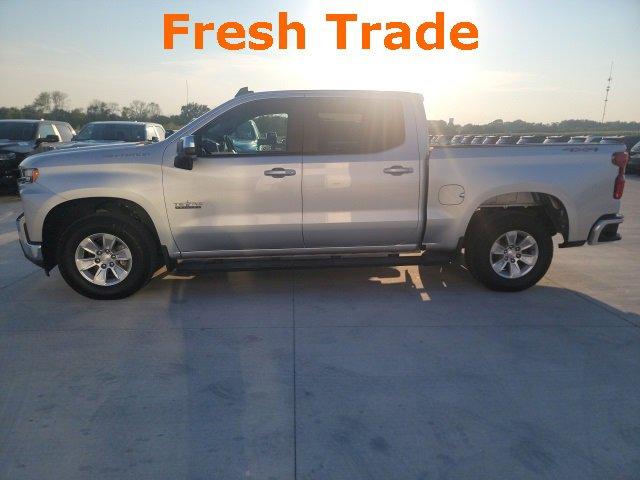 Used 2021 Chevrolet Silverado 1500 LT with VIN 3GCUYDED3MG180489 for sale in Centralia, MO