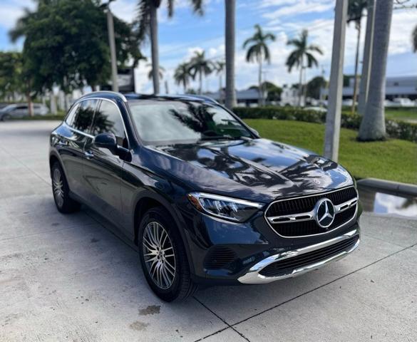 2024 Mercedes-Benz GLC Vehicle Photo in DELRAY BEACH, FL 33483-3294