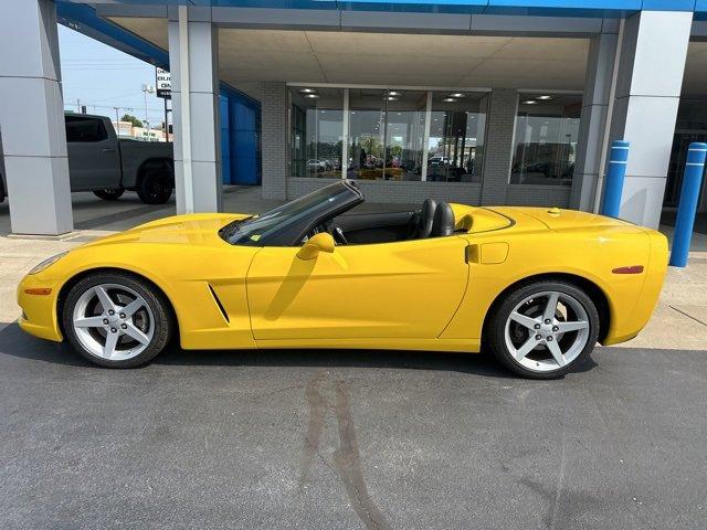 Used 2005 Chevrolet Corvette Base with VIN 1G1YY34U555136797 for sale in Monticello, IN