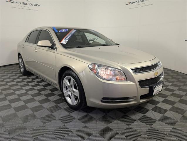 2009 Chevrolet Malibu Vehicle Photo in ENGLEWOOD, CO 80113-6708