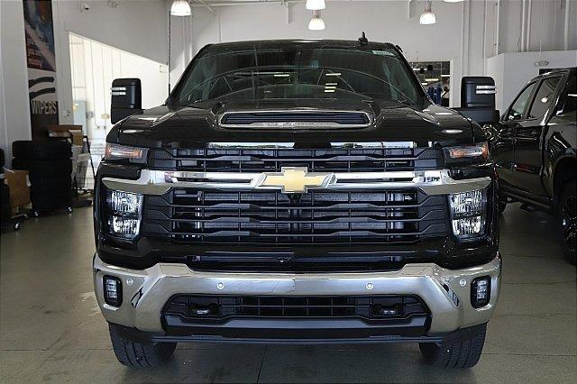 2025 Chevrolet Silverado 2500 HD Vehicle Photo in MEDINA, OH 44256-9001