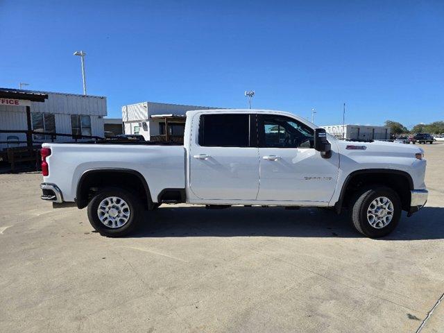 Used 2024 Chevrolet Silverado 2500HD LT with VIN 2GC4YNEYXR1118144 for sale in Kingsville, TX