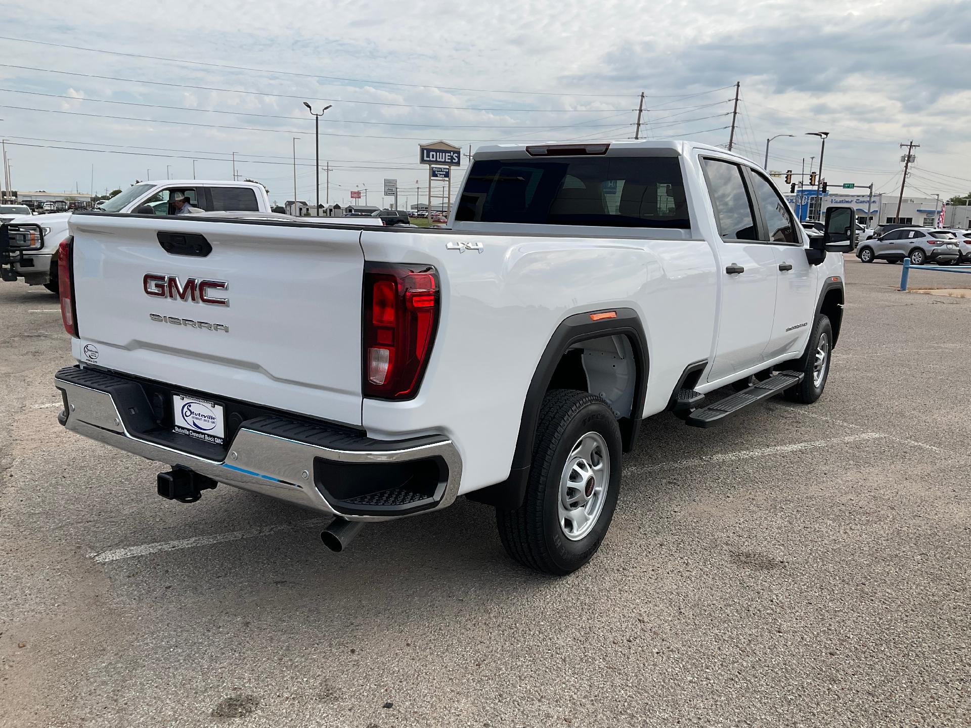 2024 GMC Sierra 2500 HD Vehicle Photo in PONCA CITY, OK 74601-1036