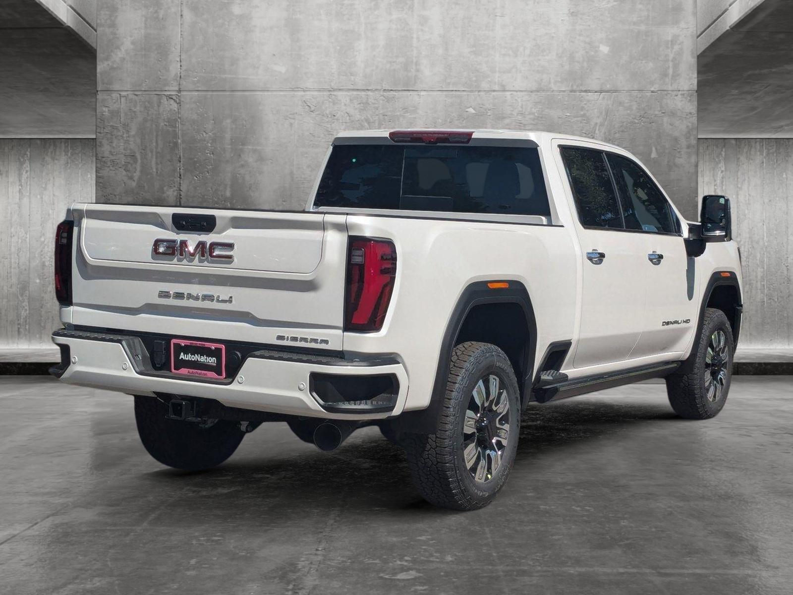 2024 GMC Sierra 2500 HD Vehicle Photo in LONE TREE, CO 80124-2750