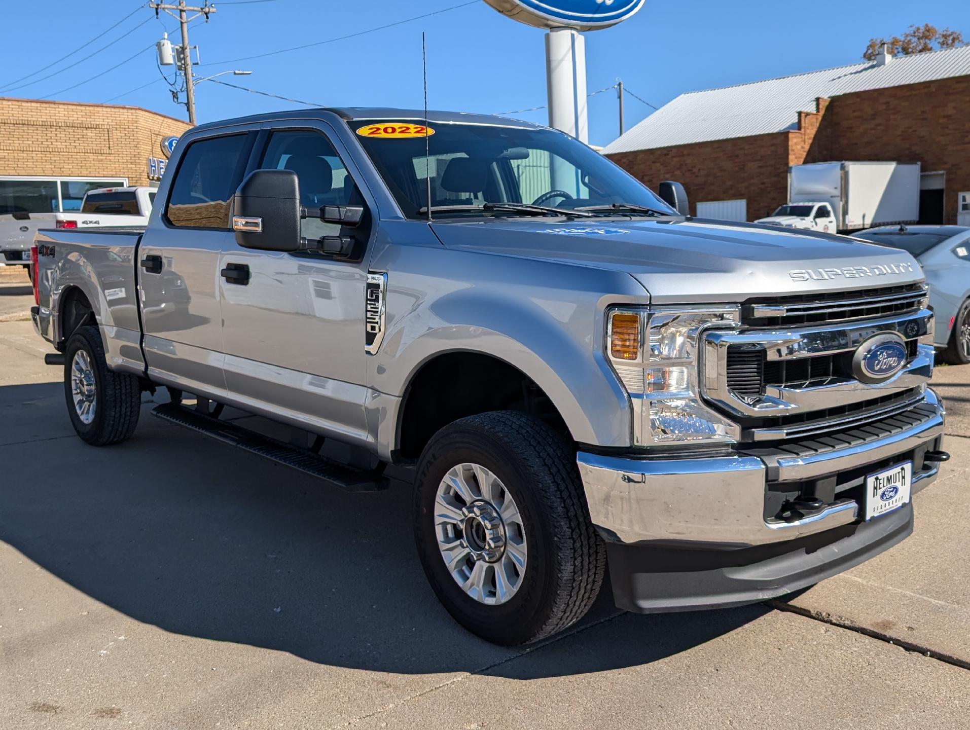 Used 2022 Ford F-250 Super Duty XLT with VIN 1FT7W2B6XNEG27339 for sale in Sigourney, IA