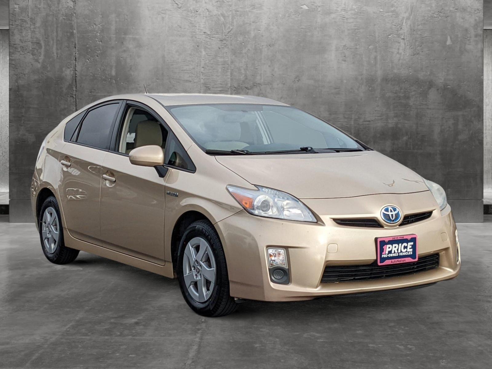 2010 Toyota Prius Vehicle Photo in VALENCIA, CA 91355-1705