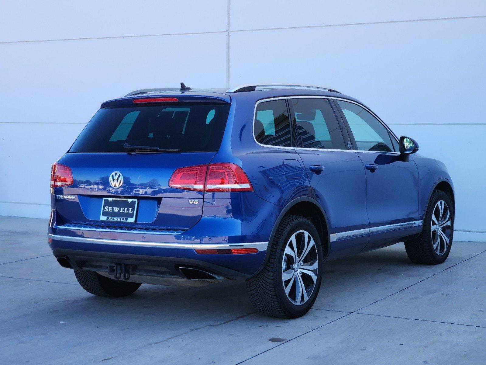 2017 Volkswagen Touareg Vehicle Photo in PLANO, TX 75024