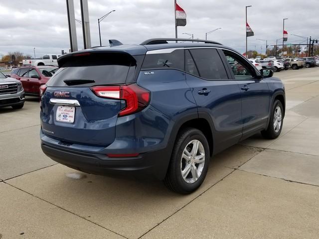 2024 GMC Terrain Vehicle Photo in ELYRIA, OH 44035-6349