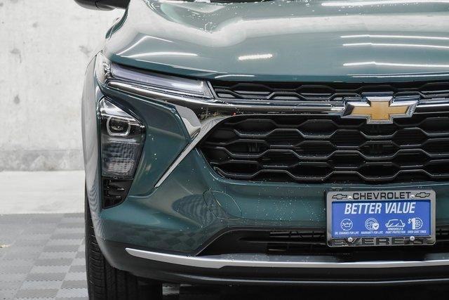 2025 Chevrolet Trax Vehicle Photo in EVERETT, WA 98203-5662