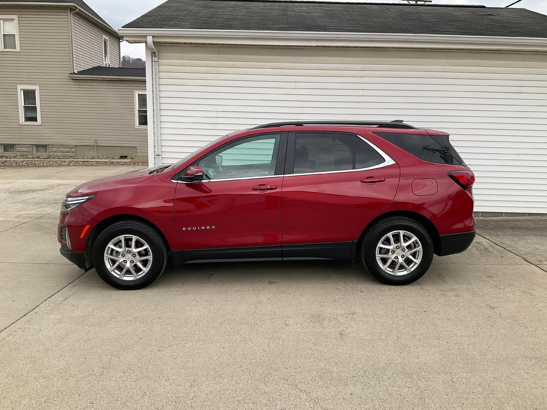 Used 2023 Chevrolet Equinox LT with VIN 3GNAXUEG0PL112508 for sale in Bellaire, OH