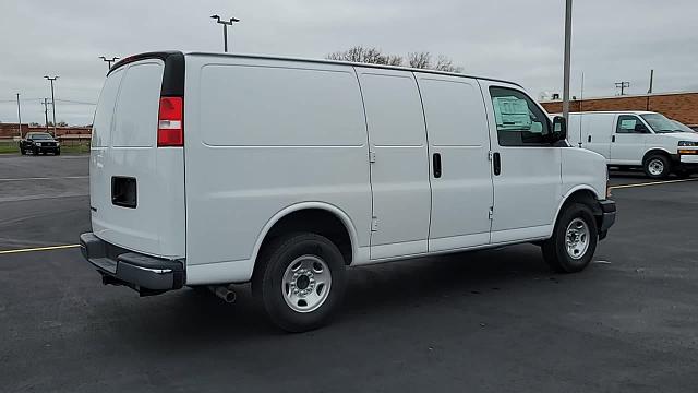 2024 Chevrolet Express Cargo Van Vehicle Photo in JOLIET, IL 60435-8135