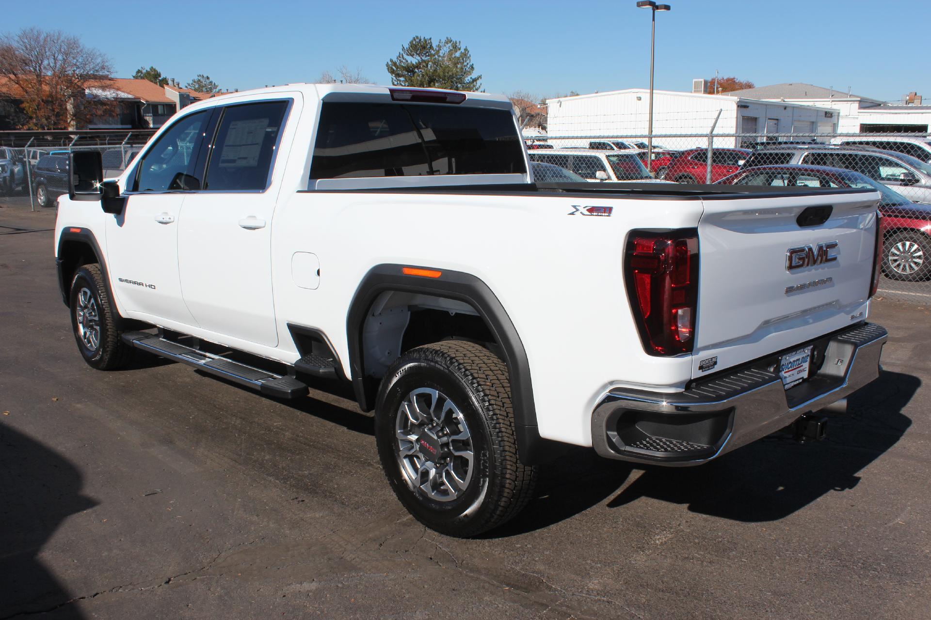 2025 GMC Sierra 2500 HD Vehicle Photo in AURORA, CO 80012-4011