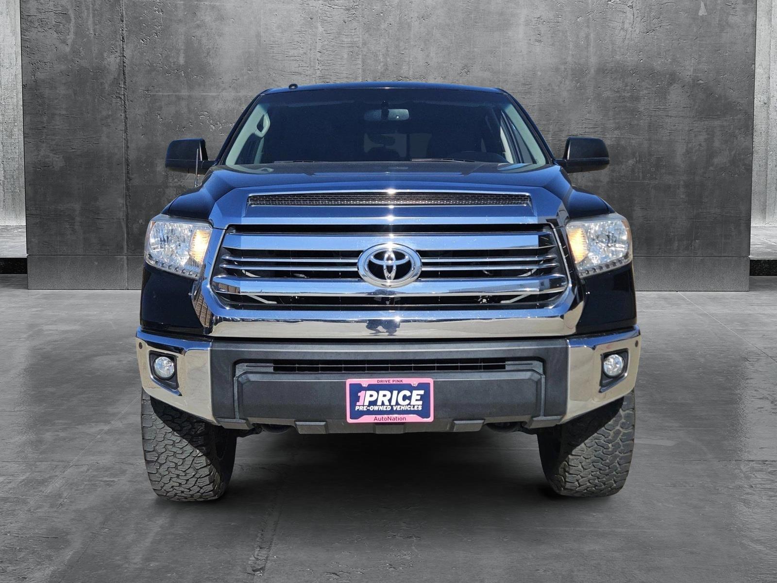 2017 Toyota Tundra 4WD Vehicle Photo in NORTH RICHLAND HILLS, TX 76180-7199