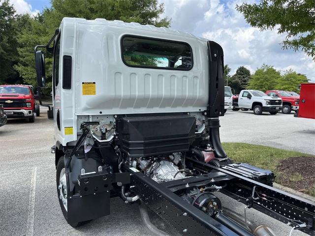 2025 Chevrolet 5500 HG LCF Gas Vehicle Photo in ALCOA, TN 37701-3235