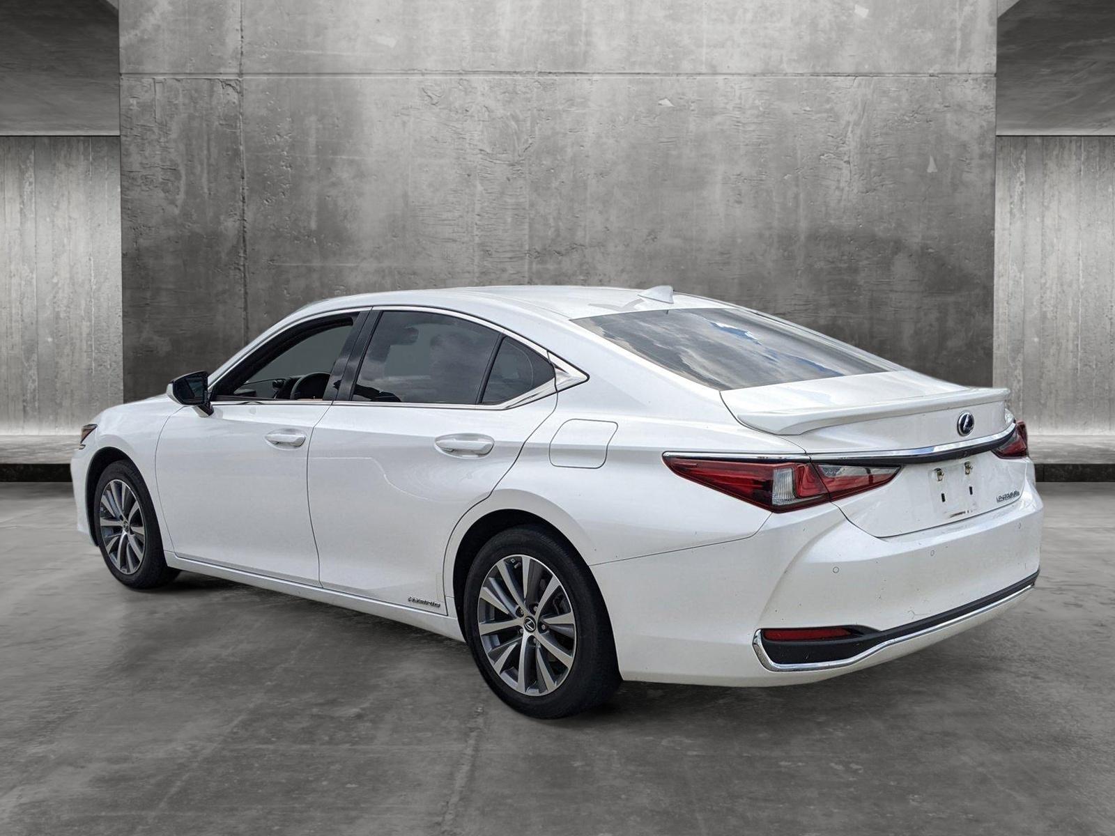 2021 Lexus ES 300h Vehicle Photo in PEMBROKE PINES, FL 33024-6534