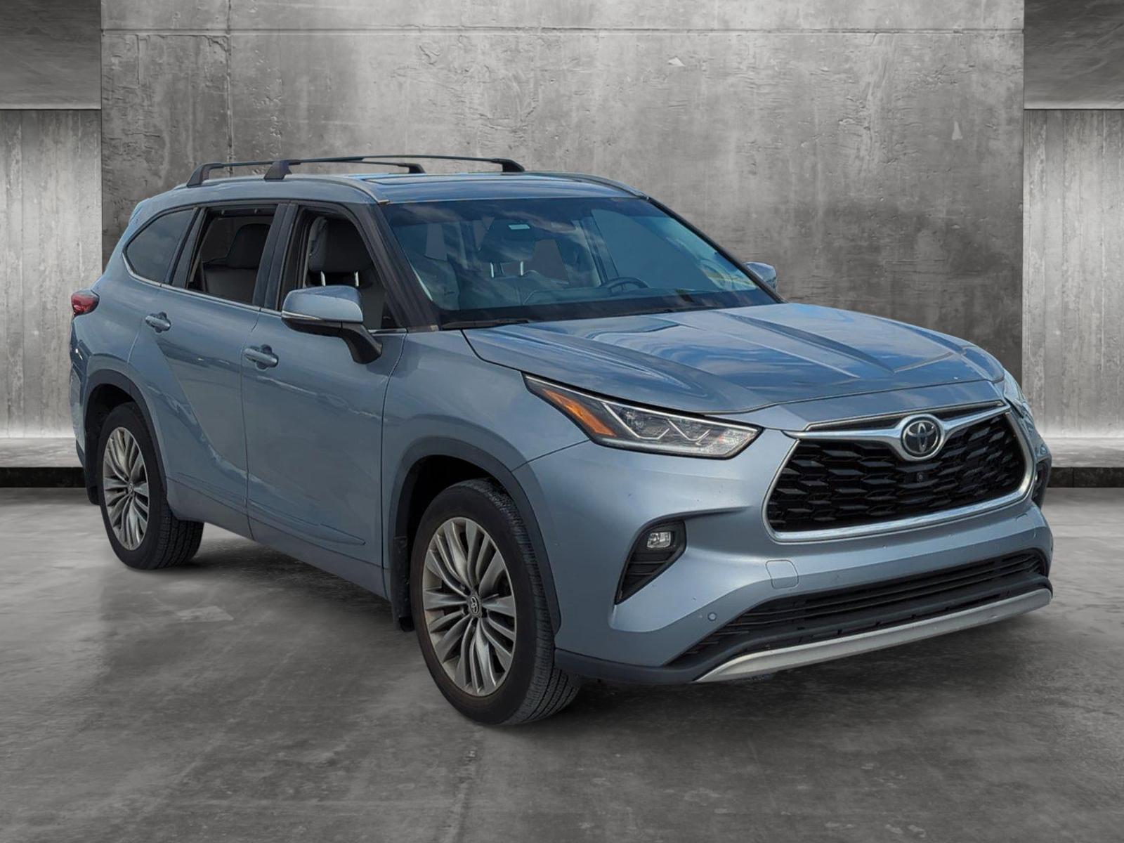 2021 Toyota Highlander Vehicle Photo in Ft. Myers, FL 33907