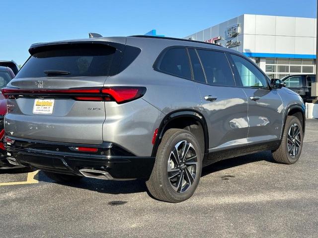 2025 Buick Enclave Vehicle Photo in COLUMBIA, MO 65203-3903