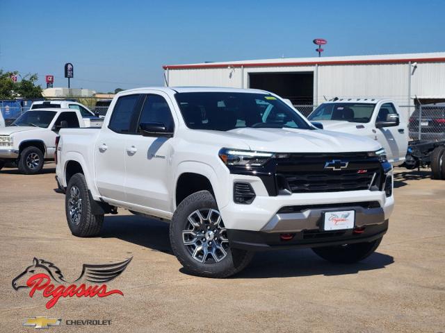 2024 Chevrolet Colorado Vehicle Photo in ENNIS, TX 75119-5114