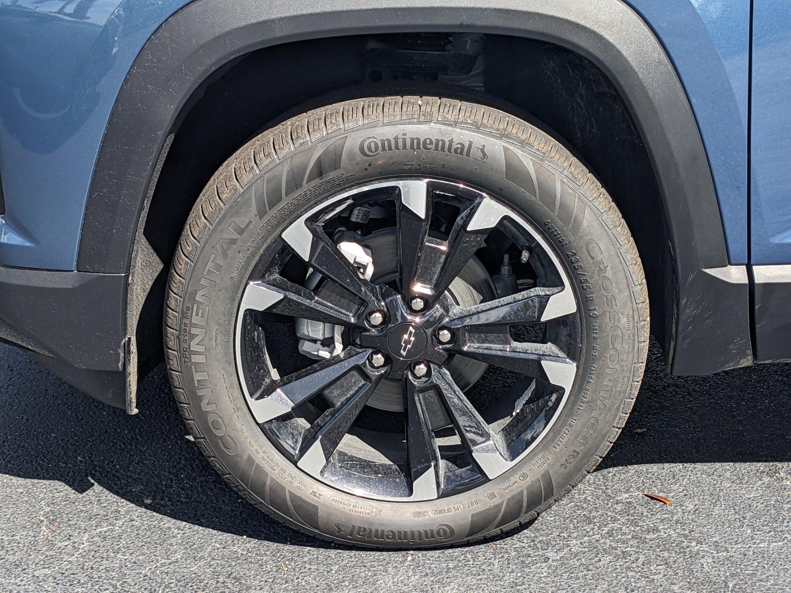 2025 Chevrolet Equinox Vehicle Photo in GREENACRES, FL 33463-3207