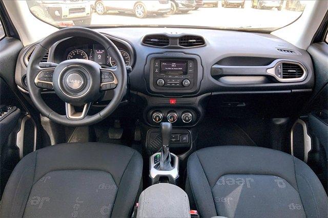 2017 Jeep Renegade Vehicle Photo in KANSAS CITY, MO 64114-4502