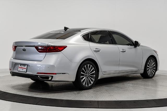 2018 Kia Cadenza Vehicle Photo in Akron, OH 44312