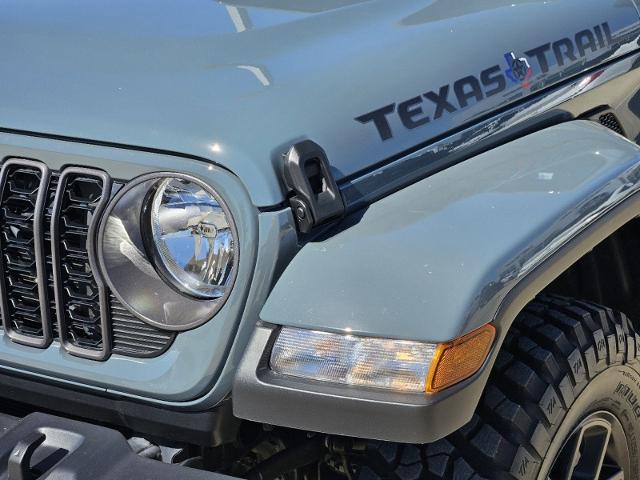 2024 Jeep Gladiator Vehicle Photo in Weatherford, TX 76087