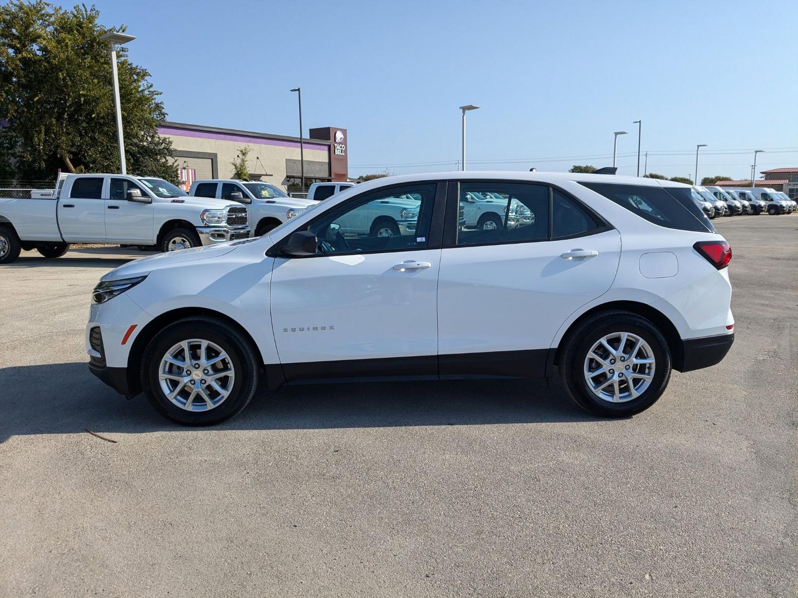 2024 Chevrolet Equinox Vehicle Photo in Seguin, TX 78155