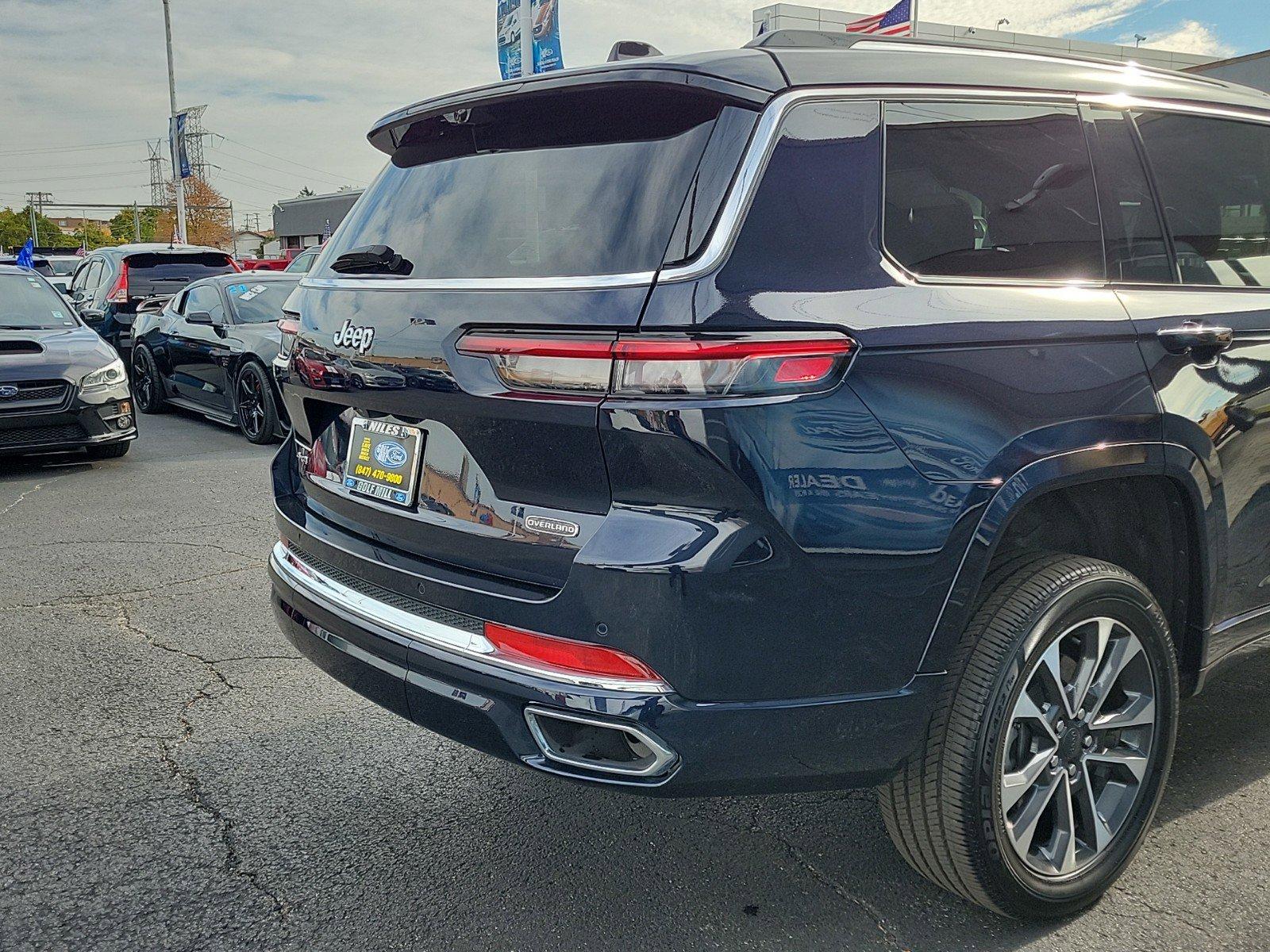 2023 Jeep Grand Cherokee L Vehicle Photo in Saint Charles, IL 60174