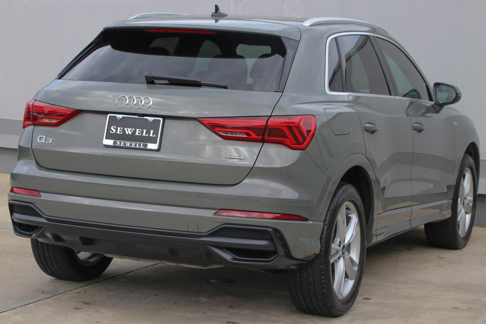 2022 Audi Q3 Vehicle Photo in SUGAR LAND, TX 77478