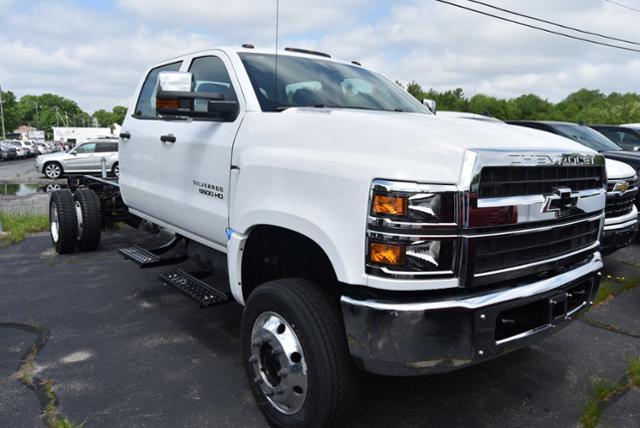 2024 Chevrolet Silverado 5500 HD Vehicle Photo in WHITMAN, MA 02382-1041