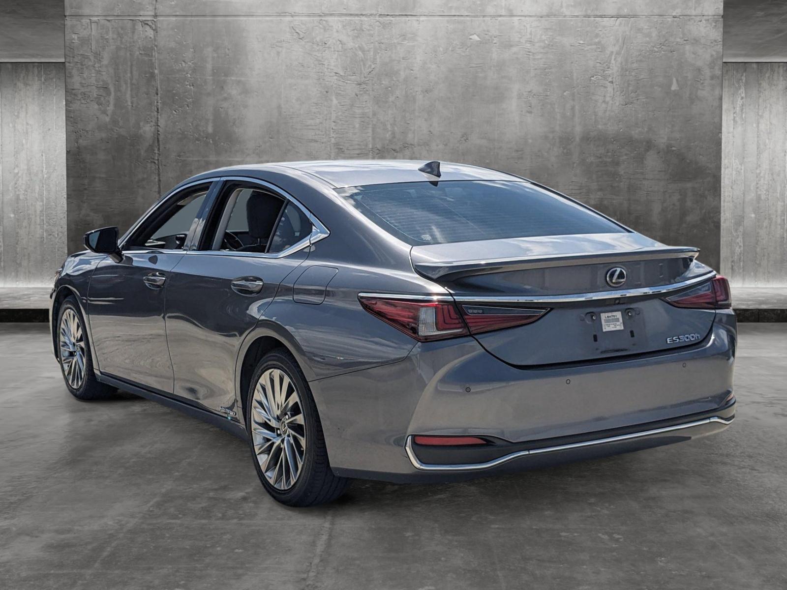 2019 Lexus ES 300h Vehicle Photo in MIAMI, FL 33172-3015