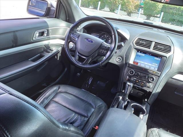 2017 Ford Explorer Vehicle Photo in Plainfield, IL 60586