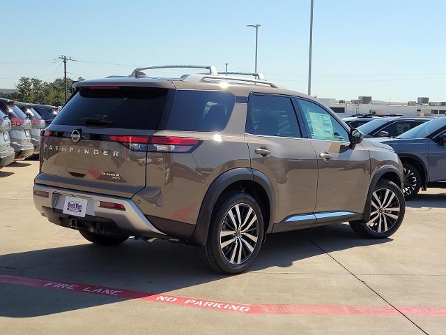 2024 Nissan Pathfinder Vehicle Photo in Weatherford, TX 76087