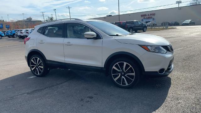 Used 2018 Nissan Rogue Sport SL with VIN JN1BJ1CR4JW280996 for sale in Moon Township, PA