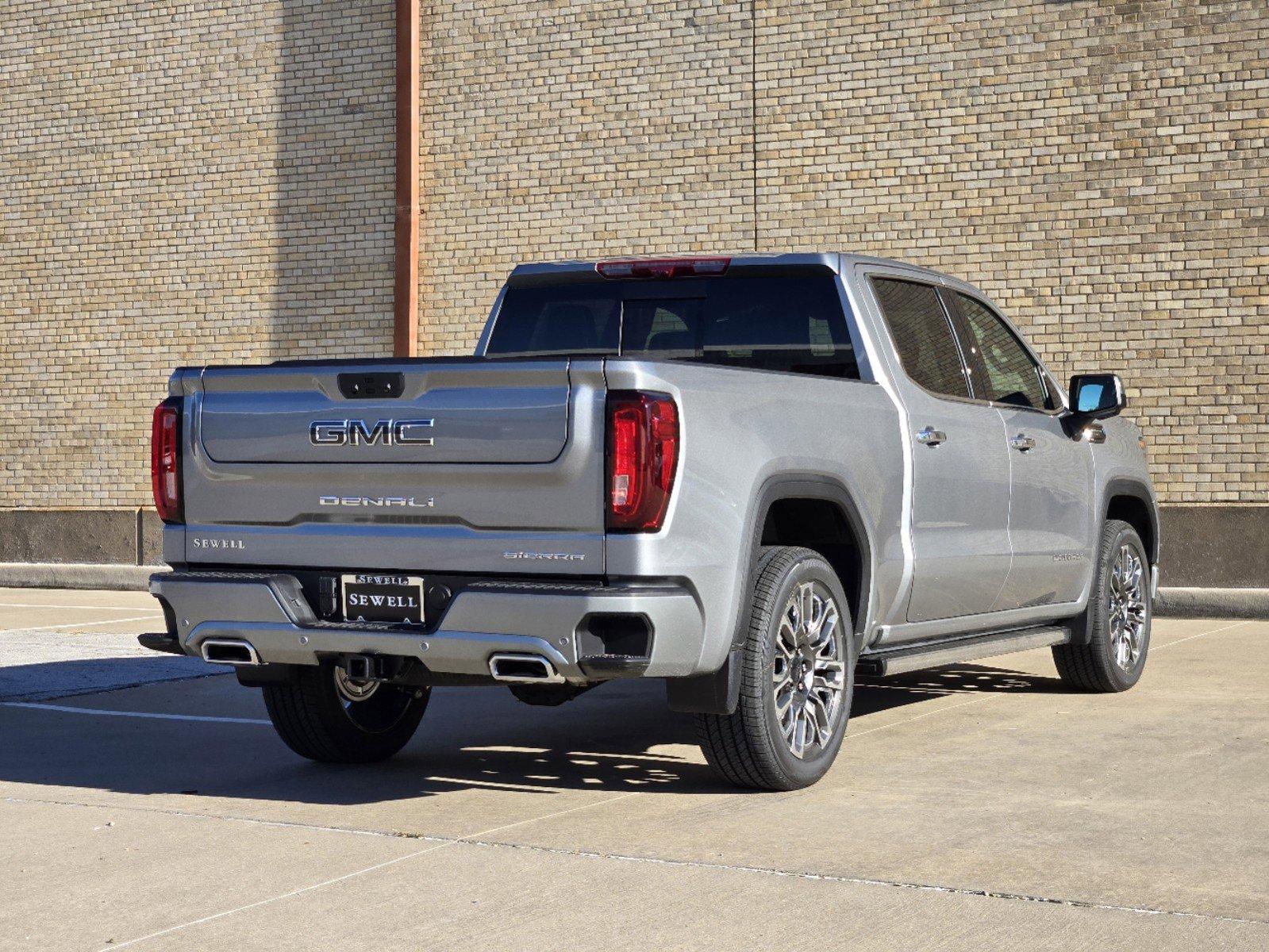 2025 GMC Sierra 1500 Vehicle Photo in DALLAS, TX 75209-3016