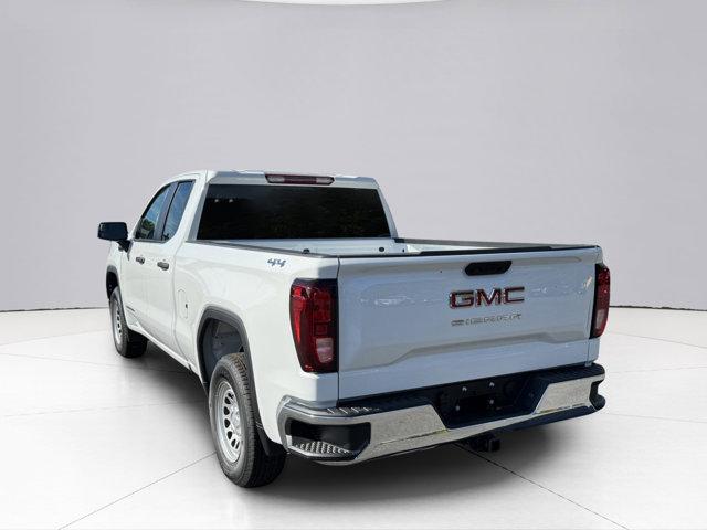 2024 GMC Sierra 1500 Vehicle Photo in LEOMINSTER, MA 01453-2952