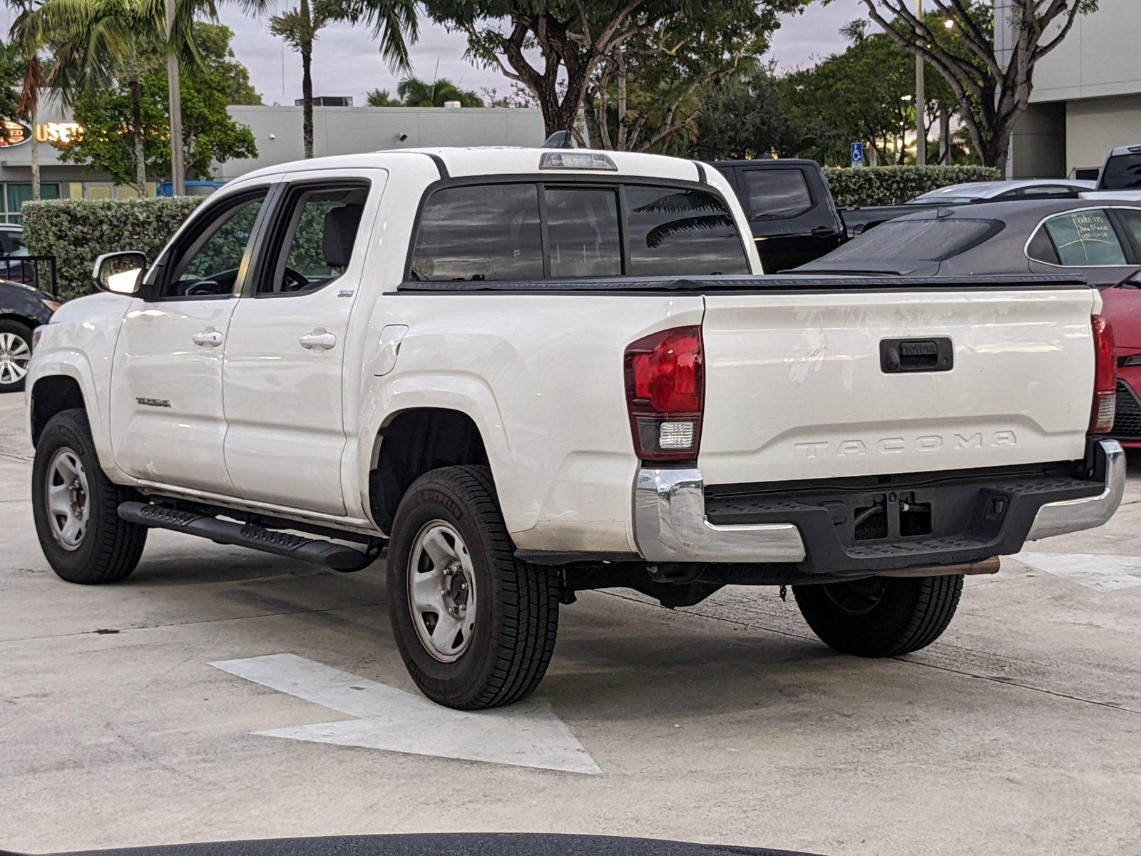 2022 Toyota Tacoma 2WD Vehicle Photo in Davie, FL 33331