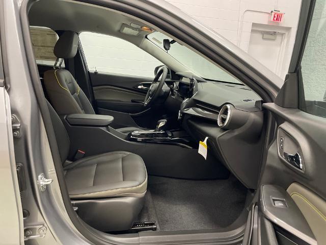 2025 Chevrolet Trax Vehicle Photo in ROGERS, MN 55374-9422