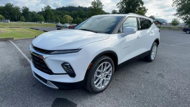 2024 Chevrolet Blazer Vehicle Photo in THOMPSONTOWN, PA 17094-9014