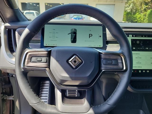 2022 Rivian R1S Vehicle Photo in POMPANO BEACH, FL 33064-7091