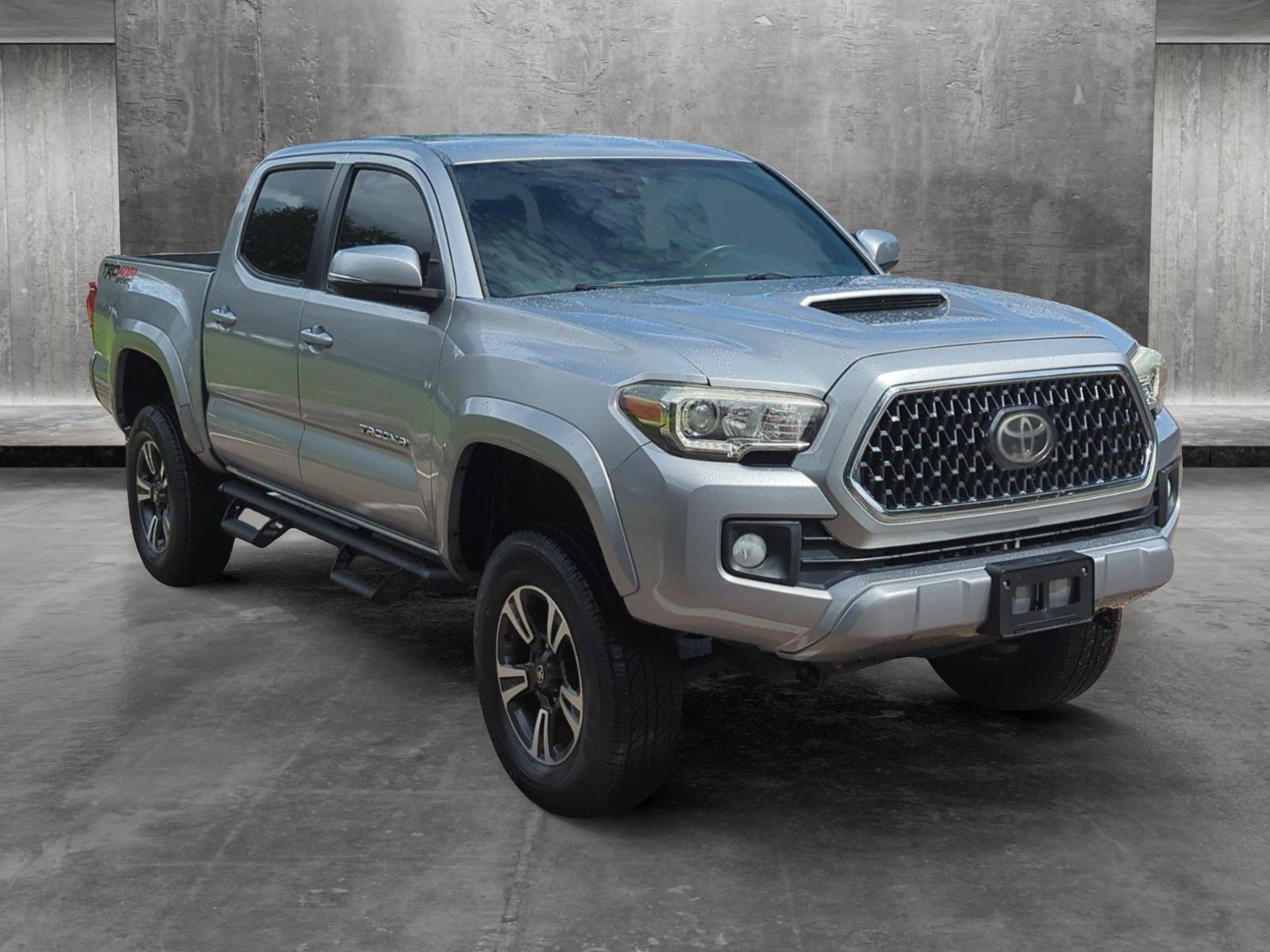 2018 Toyota Tacoma Vehicle Photo in Ft. Myers, FL 33907