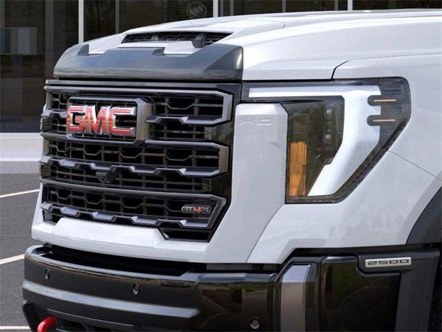 2025 GMC Sierra 2500 HD Vehicle Photo in PUYALLUP, WA 98371-4149