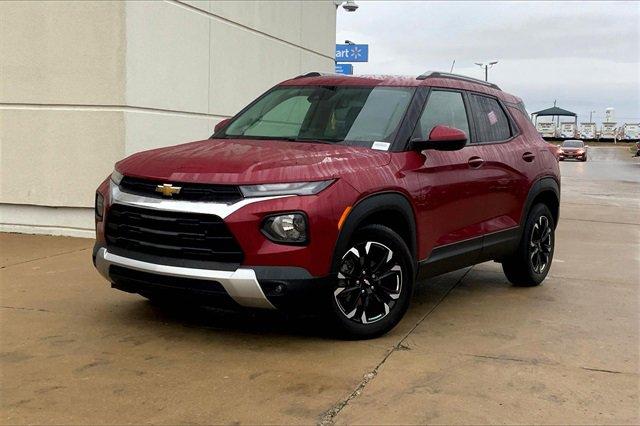 2021 Chevrolet Trailblazer Vehicle Photo in TOPEKA, KS 66609-0000